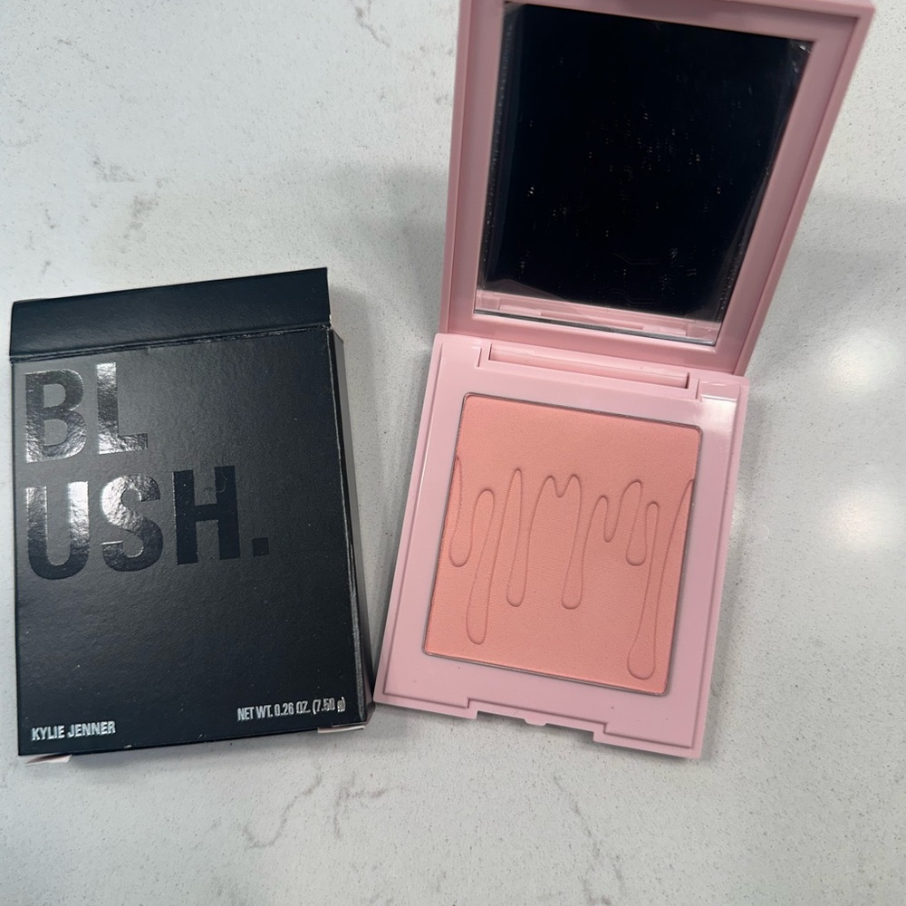 Kylie Cosmetics Pink Power Blush